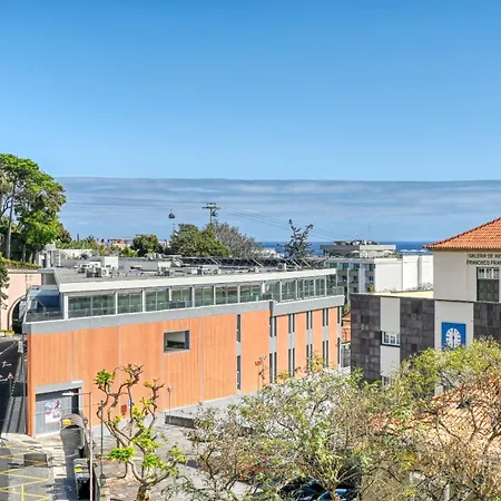 Maranta House, A In Madeira