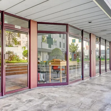 Maranta House, A In Madeira *